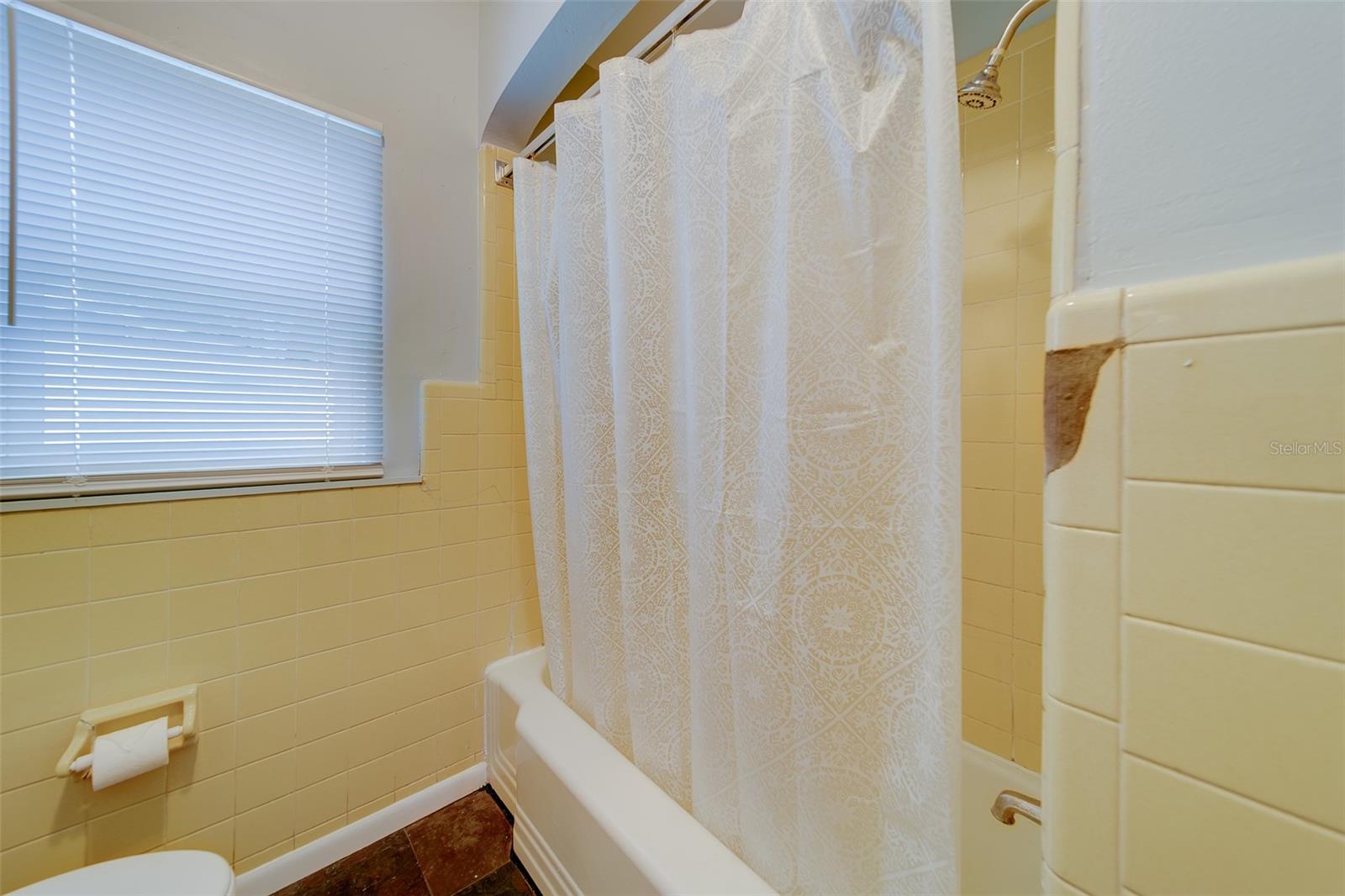 Image 27 of 54 For 810 2nd Avenue Nw