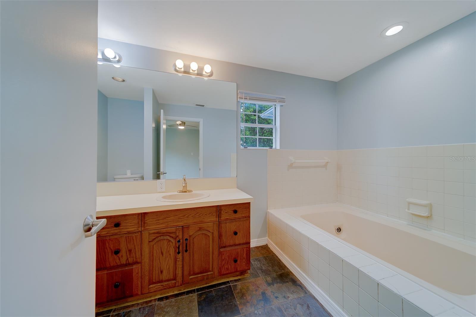 Image 31 of 54 For 810 2nd Avenue Nw