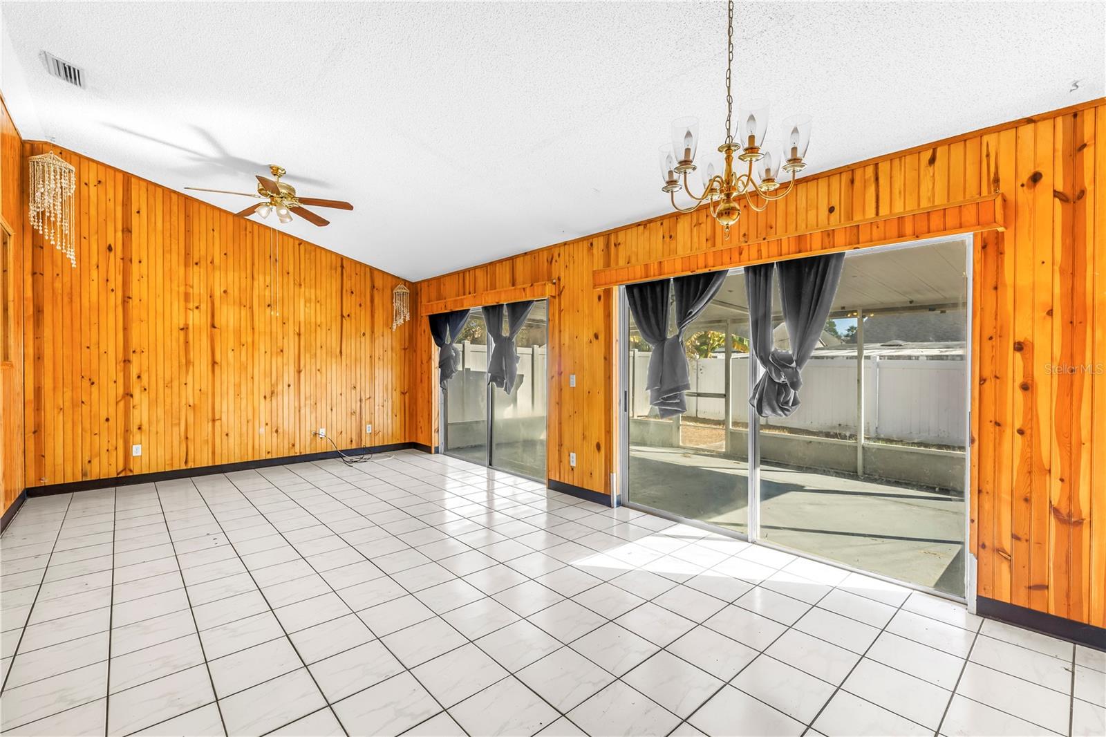 Image 10 of 32 For 8315 Riverboat Drive