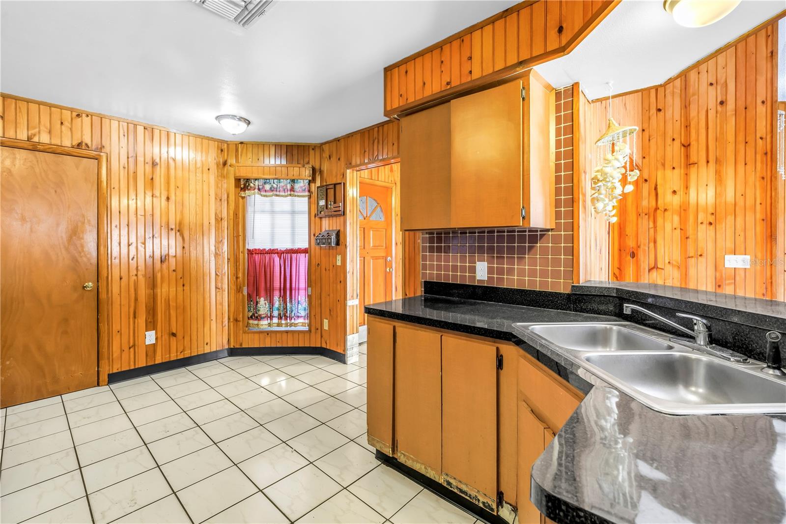 Image 12 of 32 For 8315 Riverboat Drive