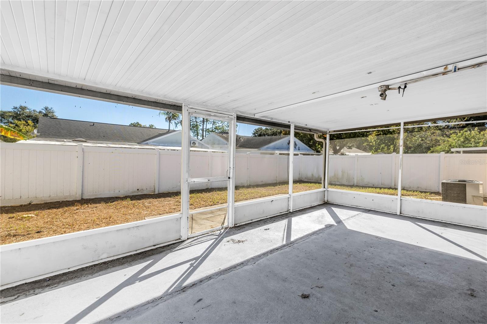 Image 24 of 32 For 8315 Riverboat Drive