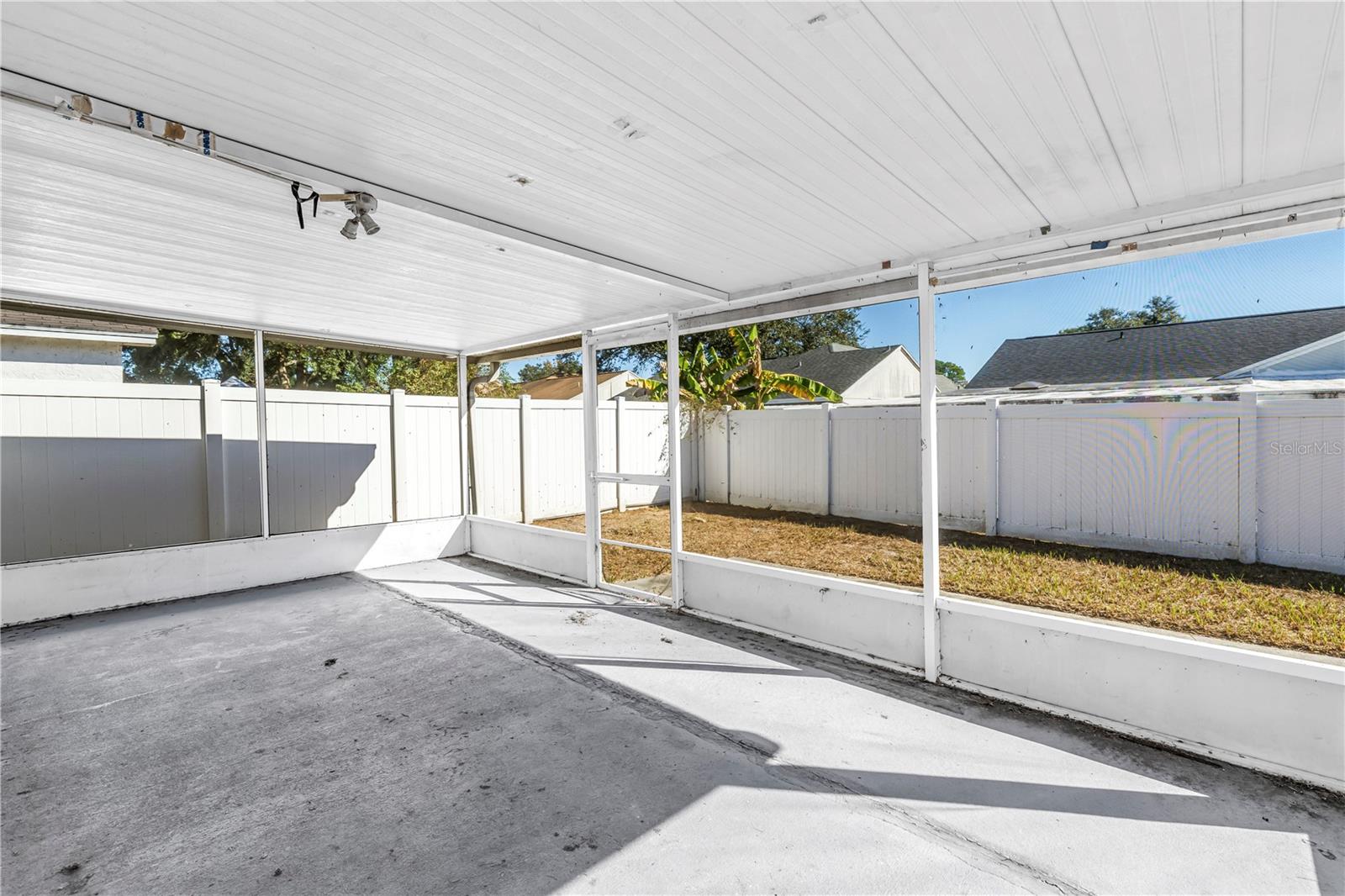 Image 26 of 32 For 8315 Riverboat Drive