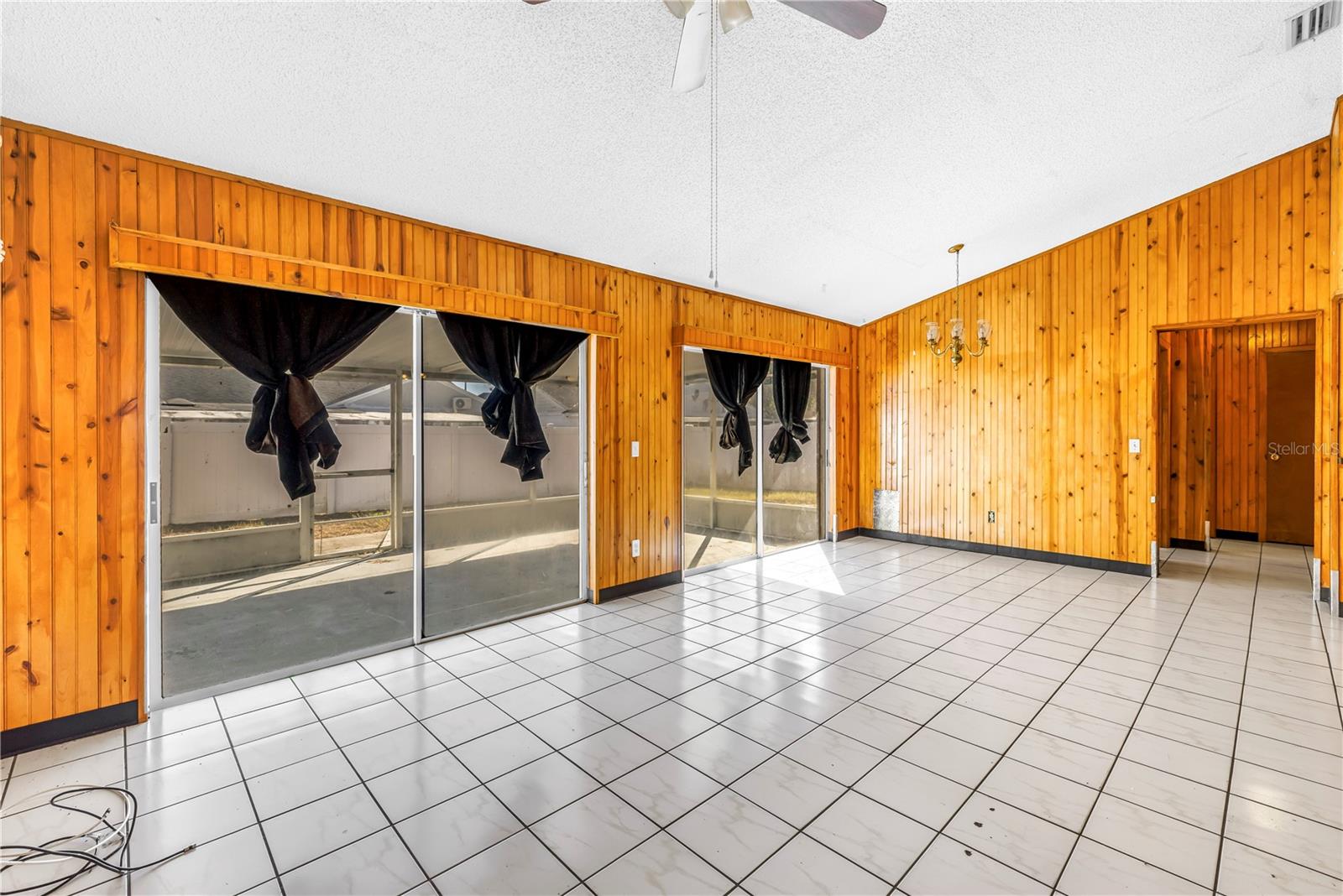 Image 6 of 32 For 8315 Riverboat Drive