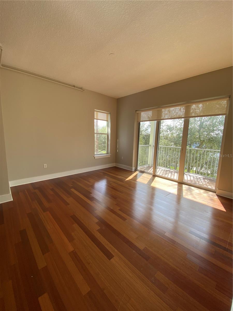 Image 12 of 64 For 1501 Doyle Carlton Drive 305