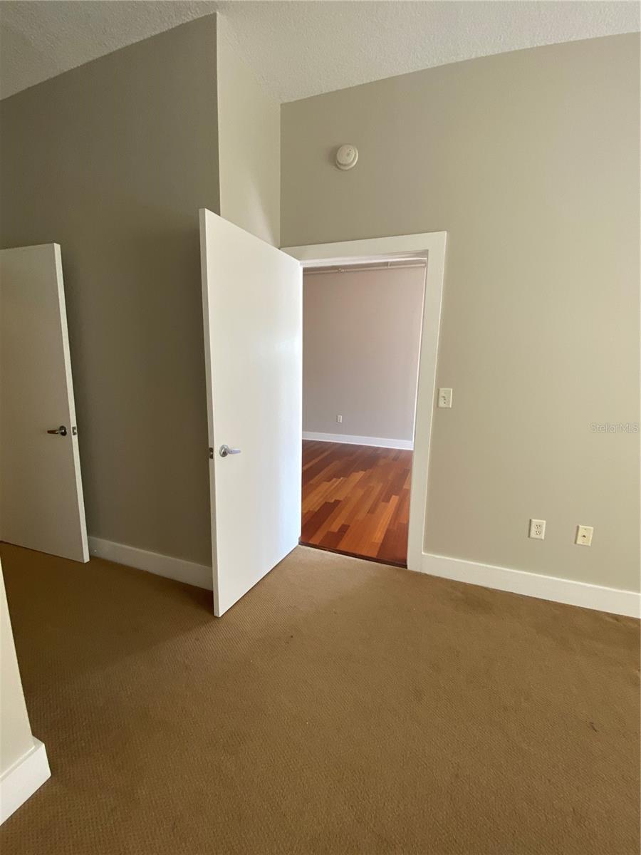 Image 22 of 64 For 1501 Doyle Carlton Drive 305