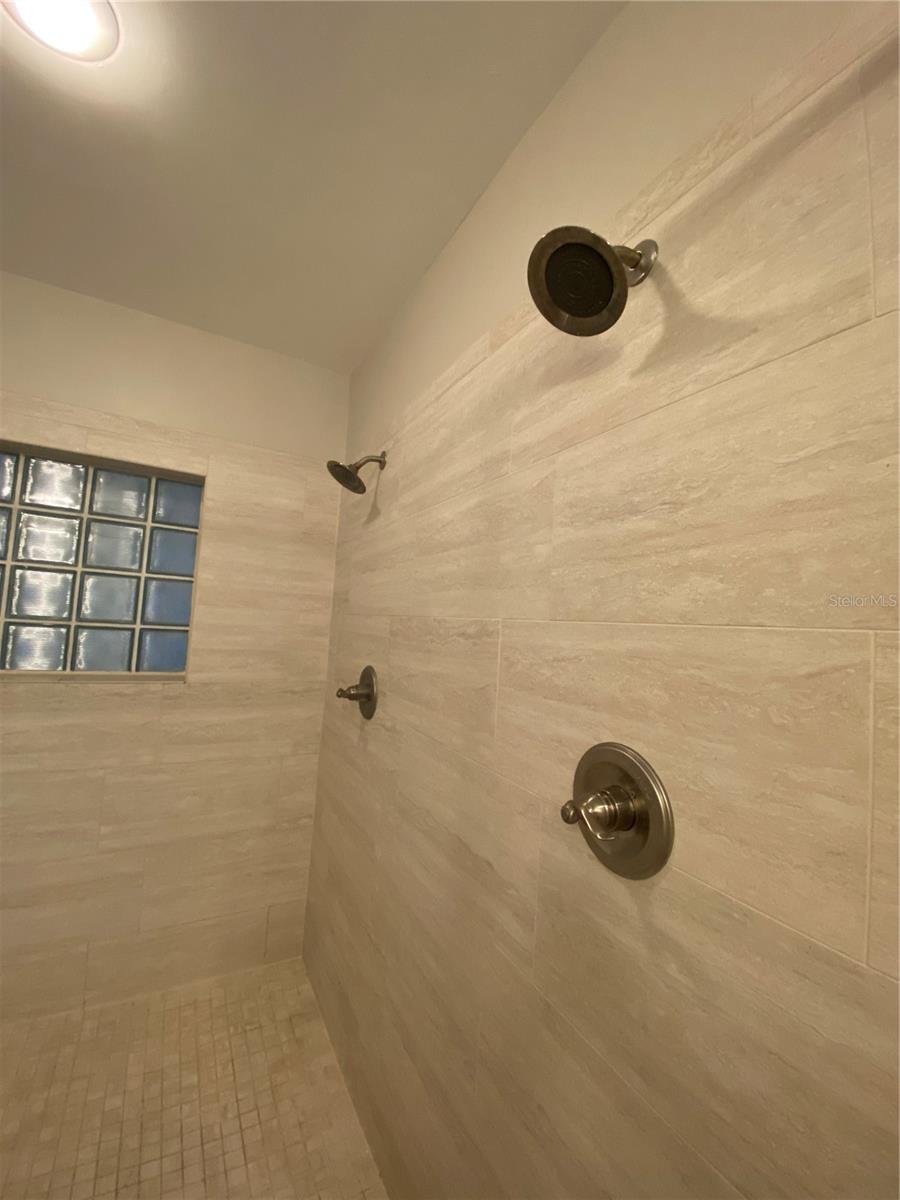 Image 29 of 64 For 1501 Doyle Carlton Drive 305