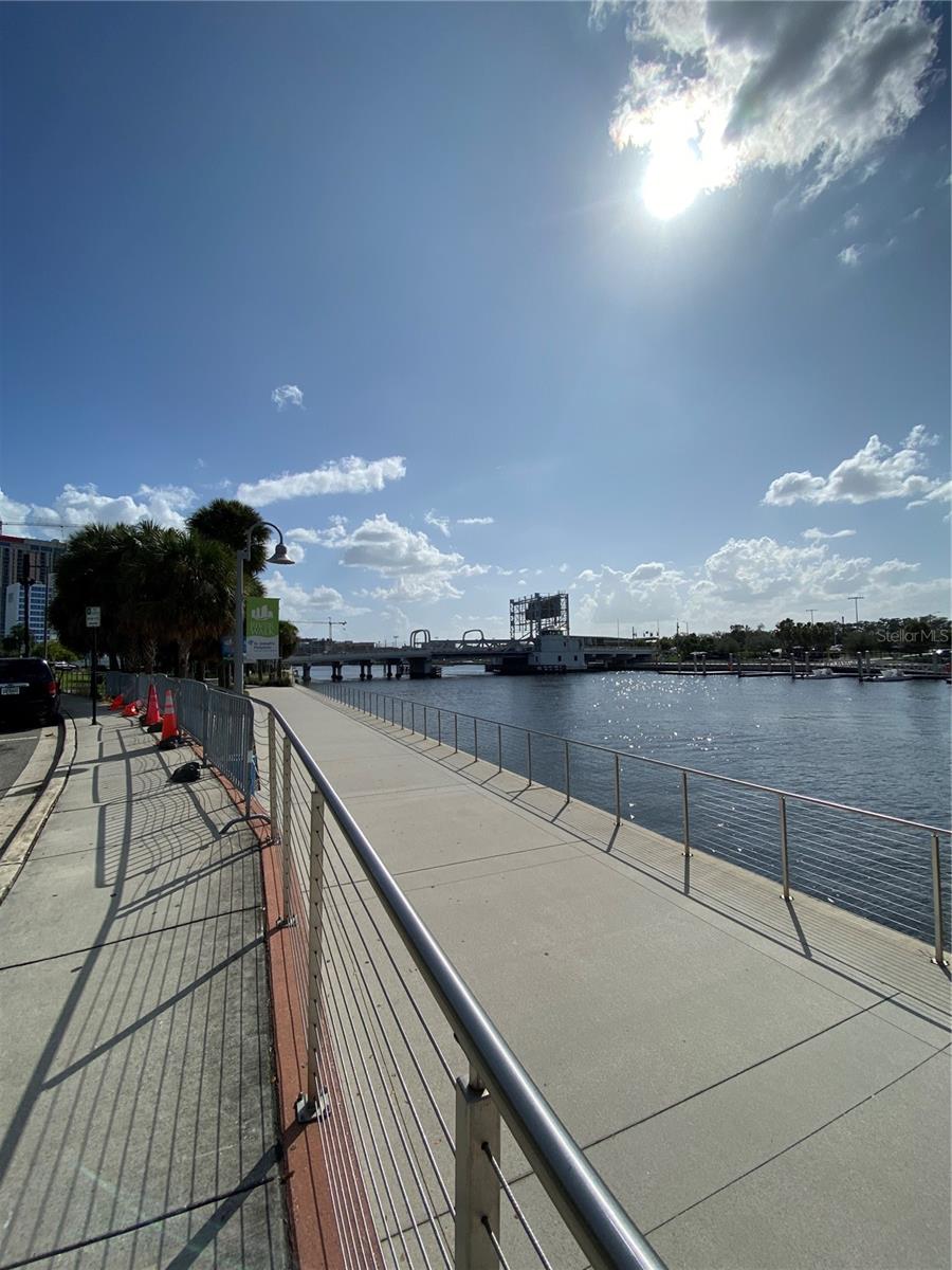 Image 59 of 64 For 1501 Doyle Carlton Drive 305