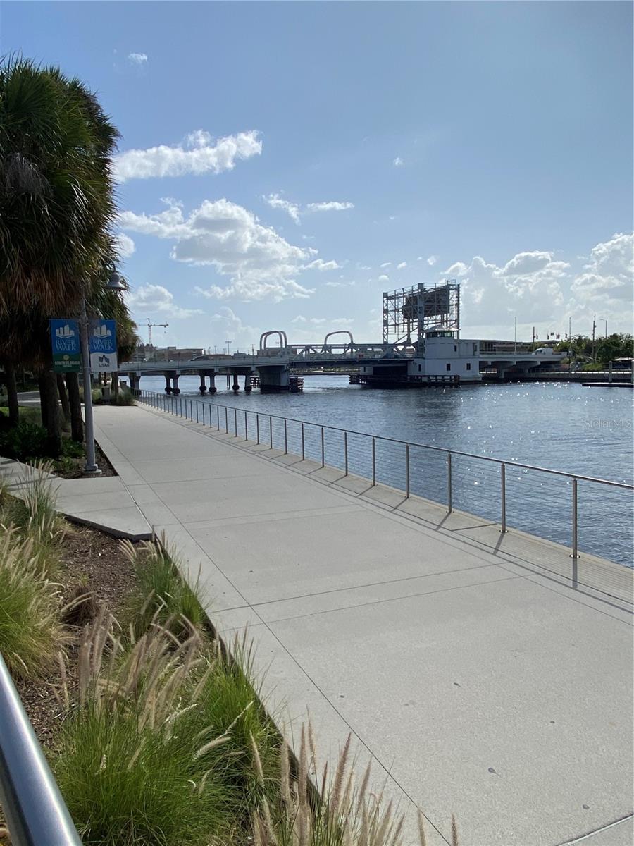 Image 62 of 64 For 1501 Doyle Carlton Drive 305