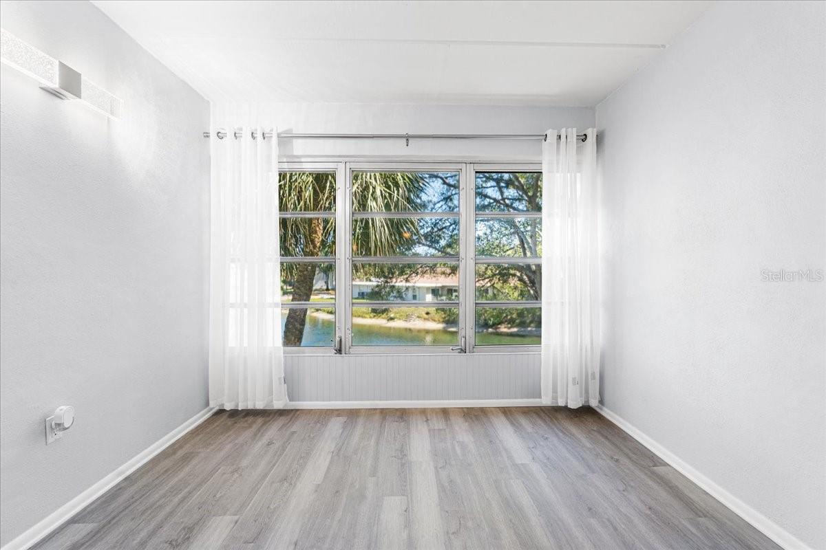 Image 11 of 37 For 821 Patricia Avenue 202