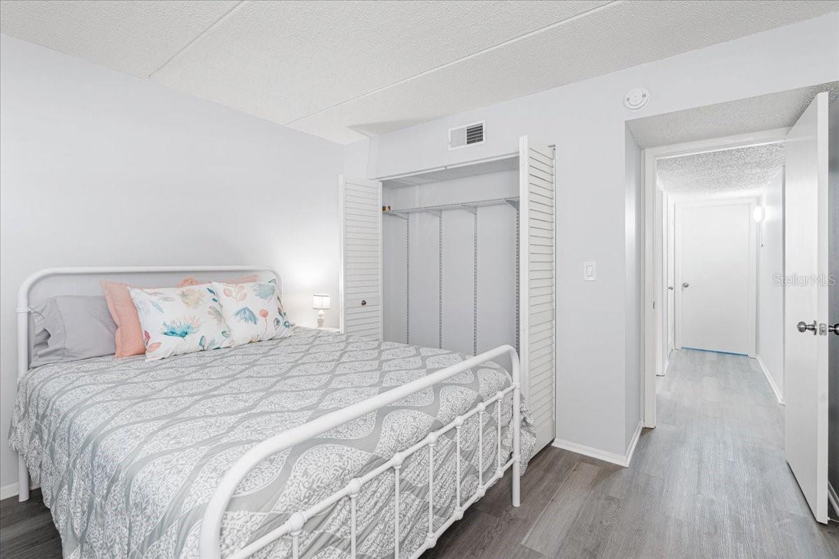 Image 16 of 37 For 821 Patricia Avenue 202