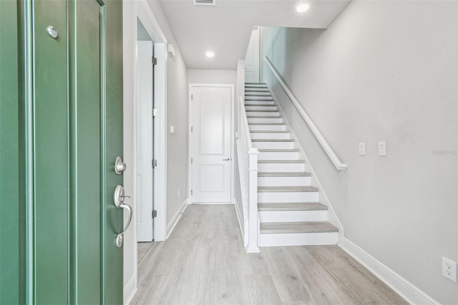 Image 2 of 26 For 208 Tampania Avenue 3