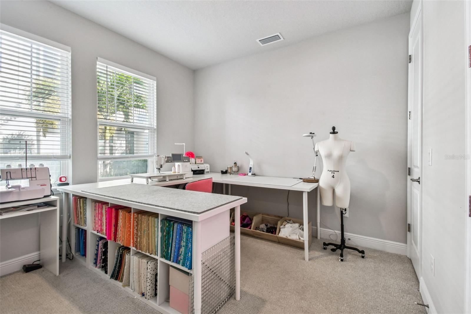 Image 22 of 26 For 208 Tampania Avenue 3