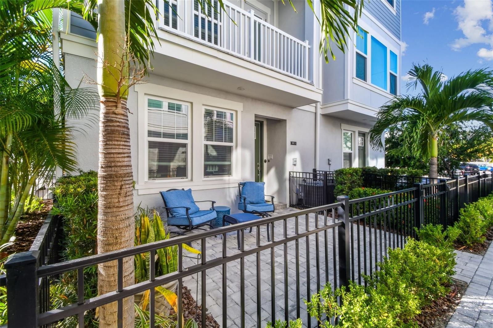 Image 24 of 26 For 208 Tampania Avenue 3