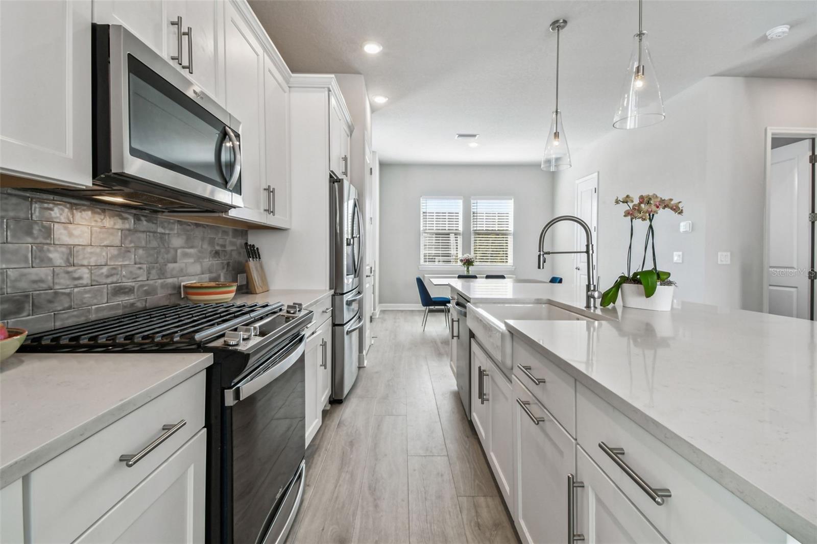 Image 4 of 26 For 208 Tampania Avenue 3