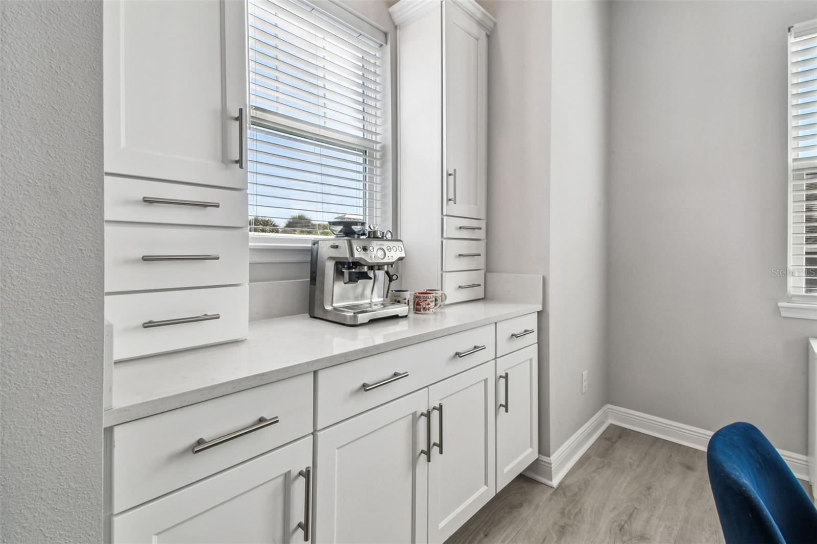 Image 8 of 26 For 208 Tampania Avenue 3