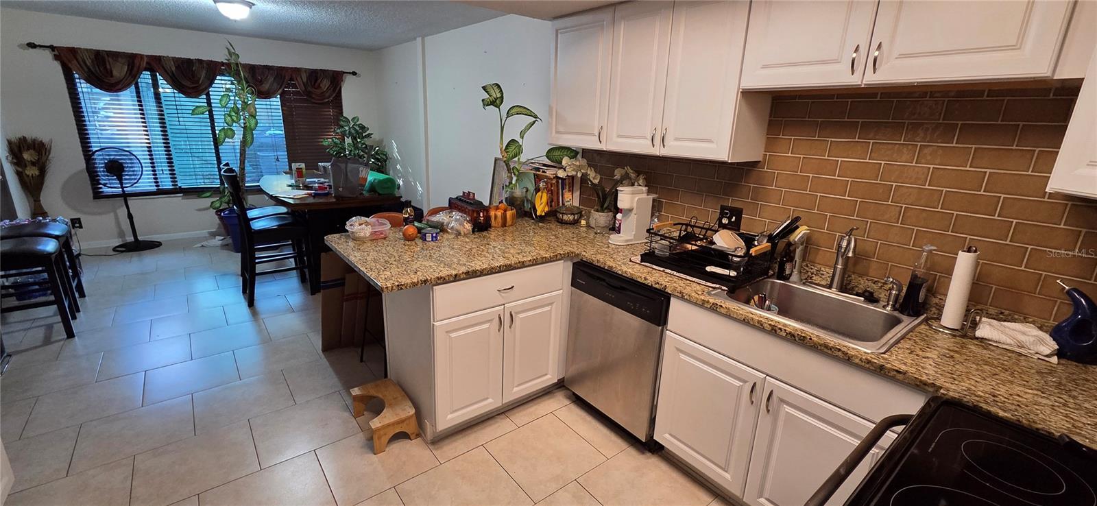 Listing photo id 7 for 165 Pine Cone Trail