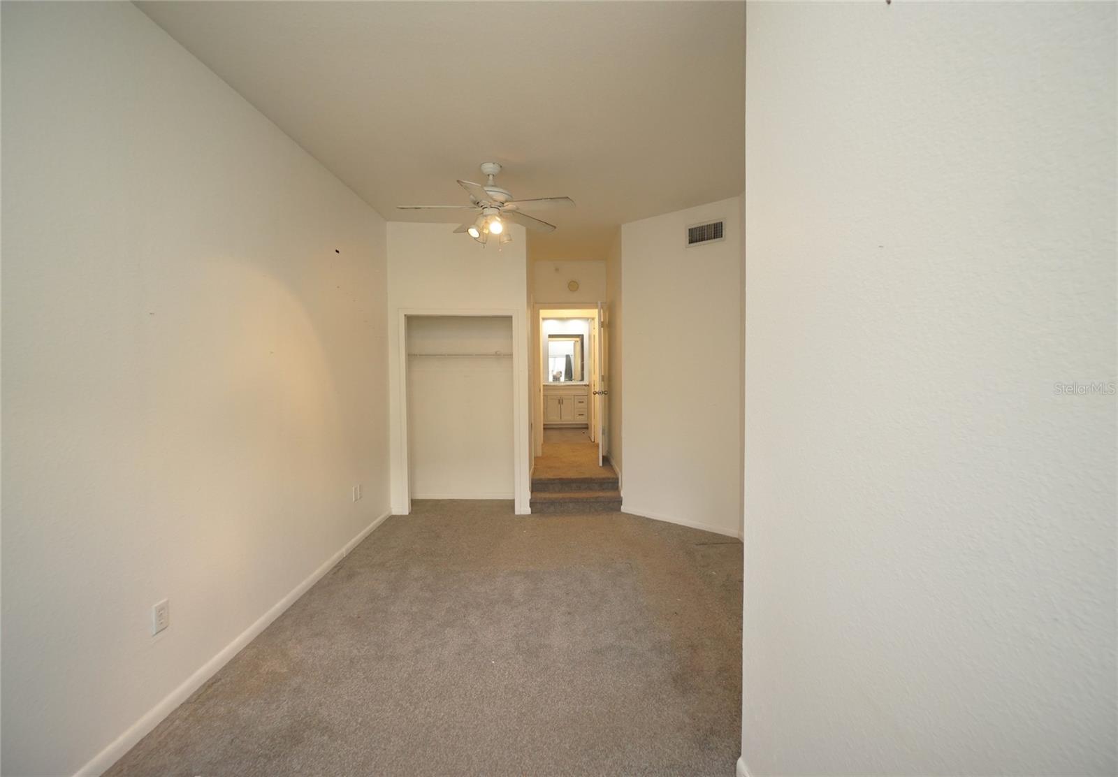 Image 4 of 16 For 2411 Horatio Street 539