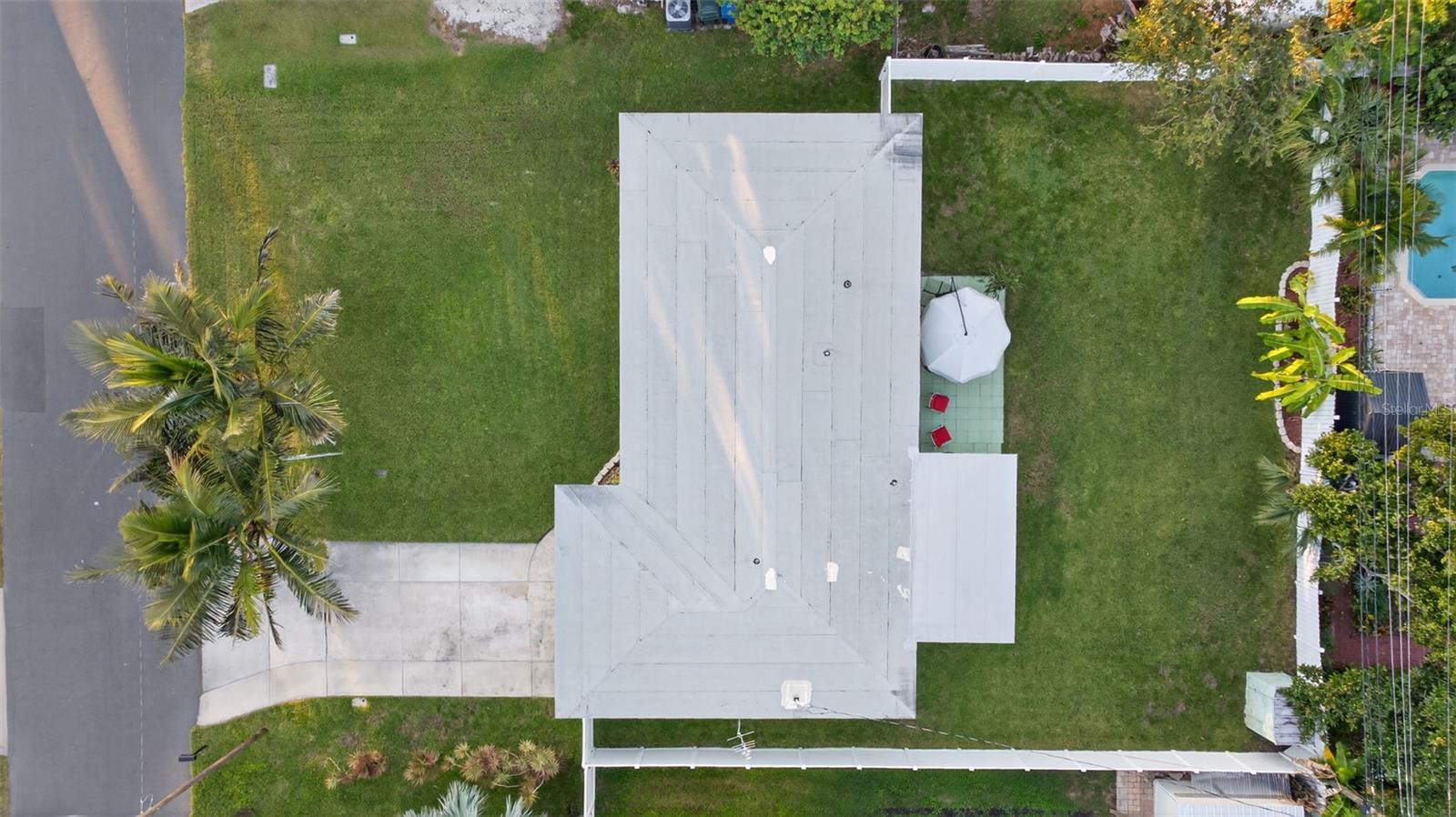 Image 24 of 28 For 13583 Croft Drive N