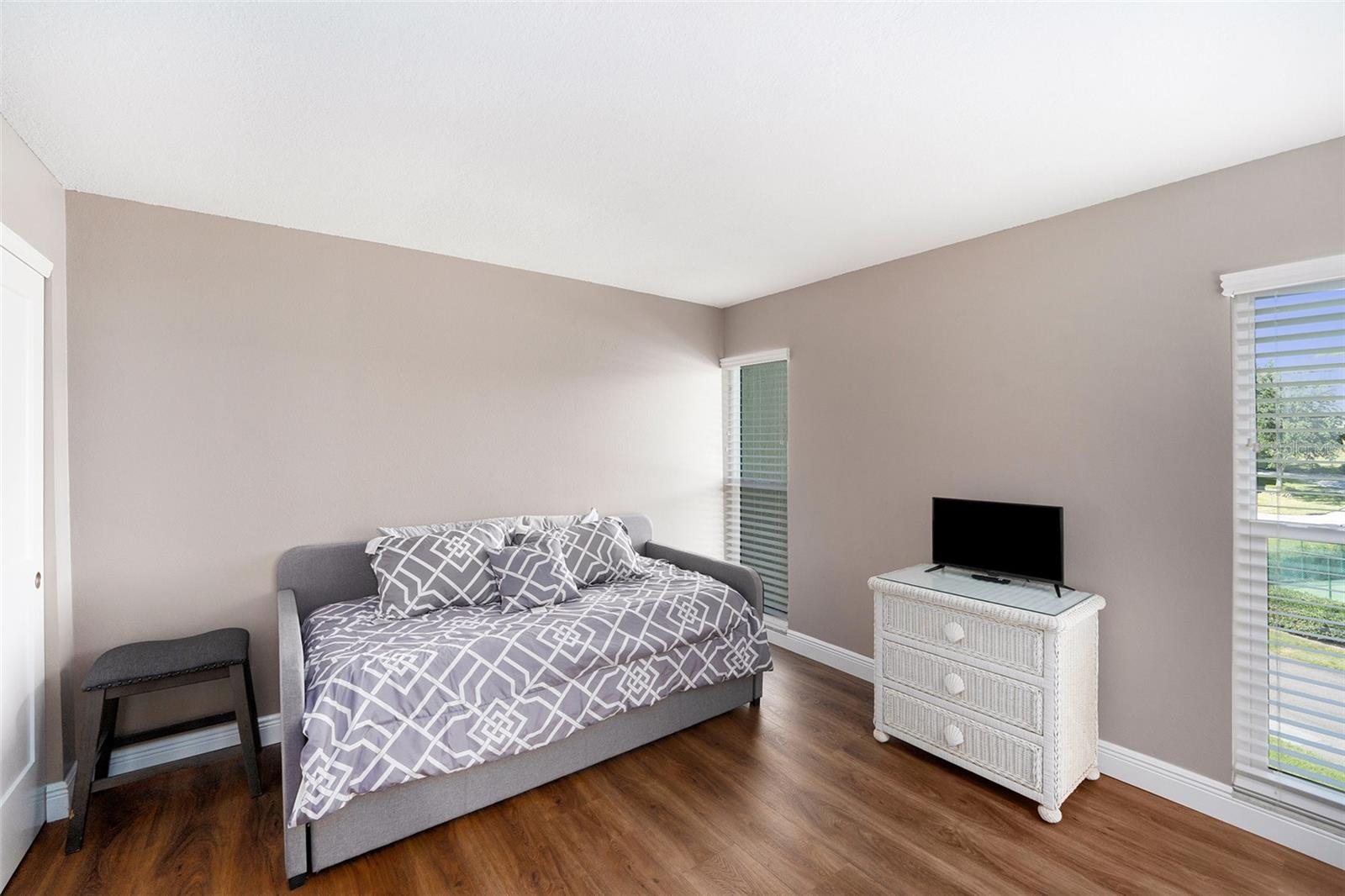 Image 18 of 31 For 90 Highland Avenue 1201