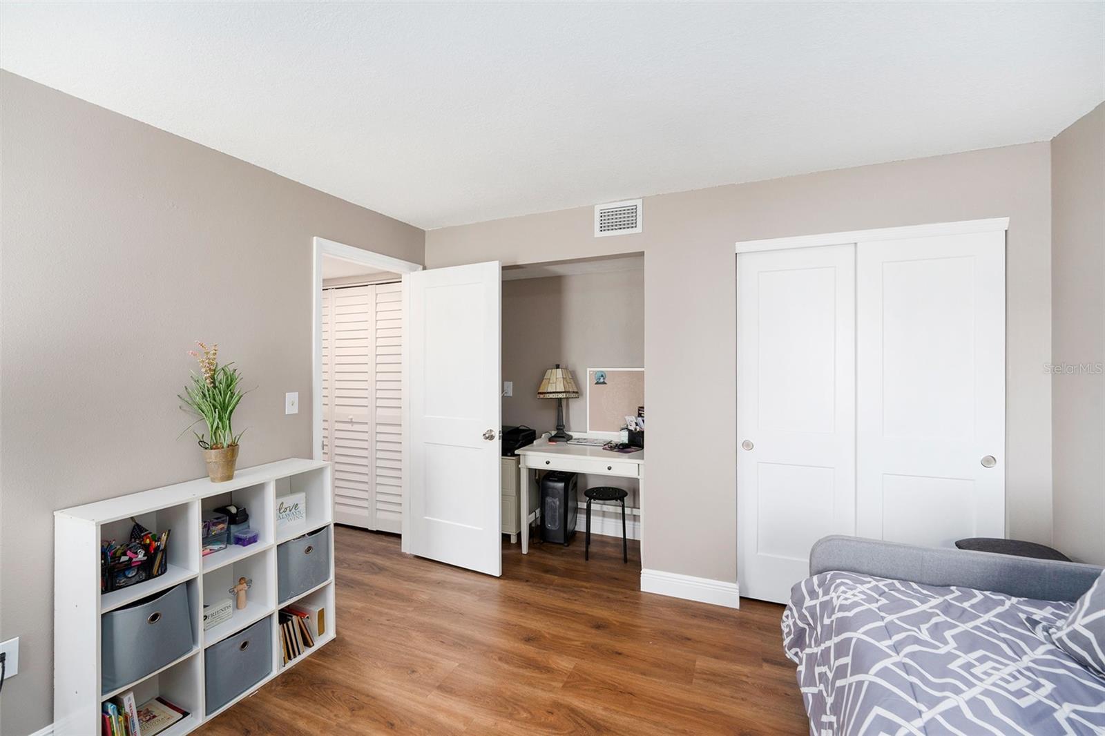 Image 19 of 31 For 90 Highland Avenue 1201