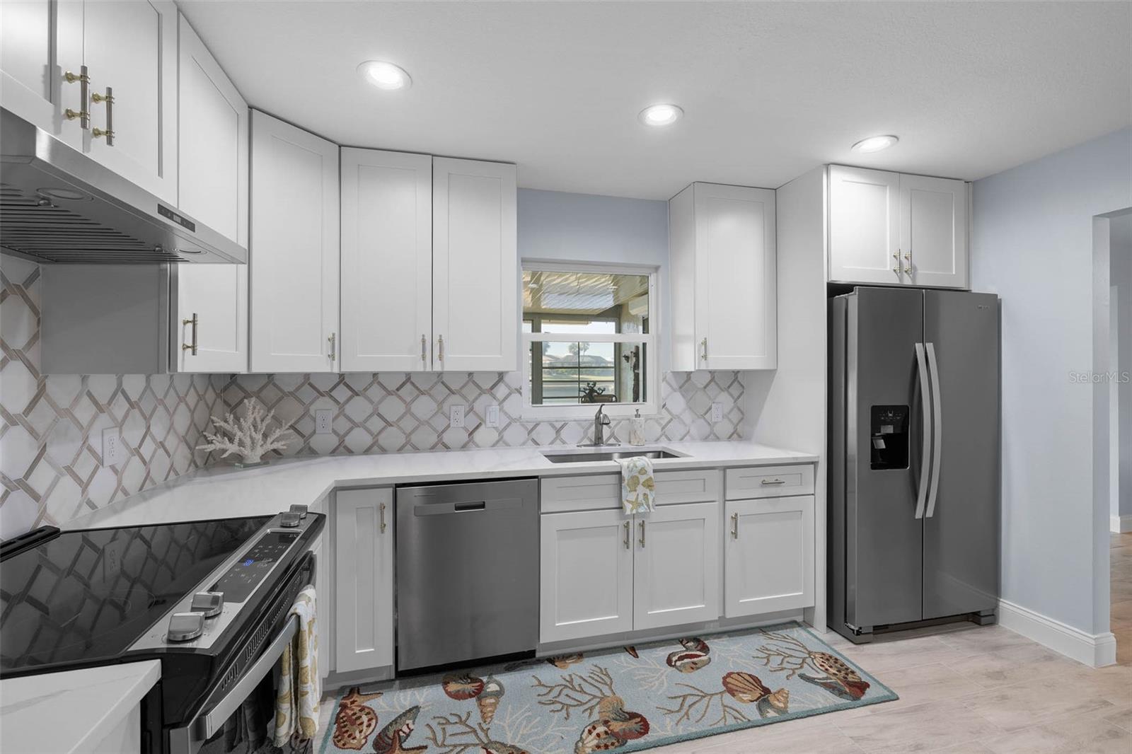 Image 13 of 37 For 4151 Camelia Drive