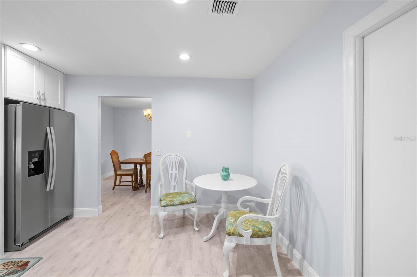 Image 14 of 37 For 4151 Camelia Drive