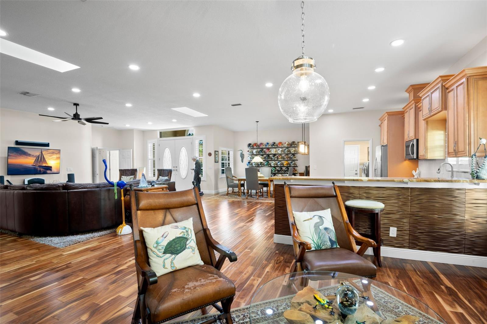 Image 14 of 60 For 3045 Crest Drive