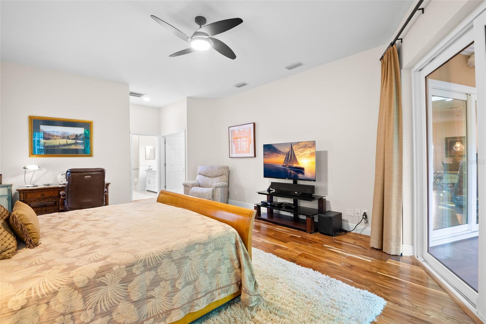 Image 27 of 60 For 3045 Crest Drive