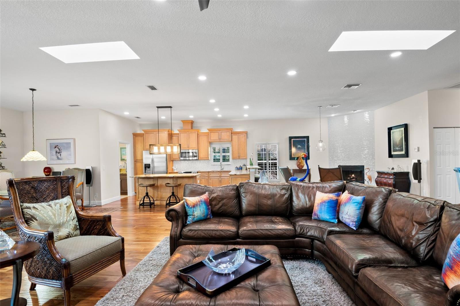 Image 9 of 60 For 3045 Crest Drive