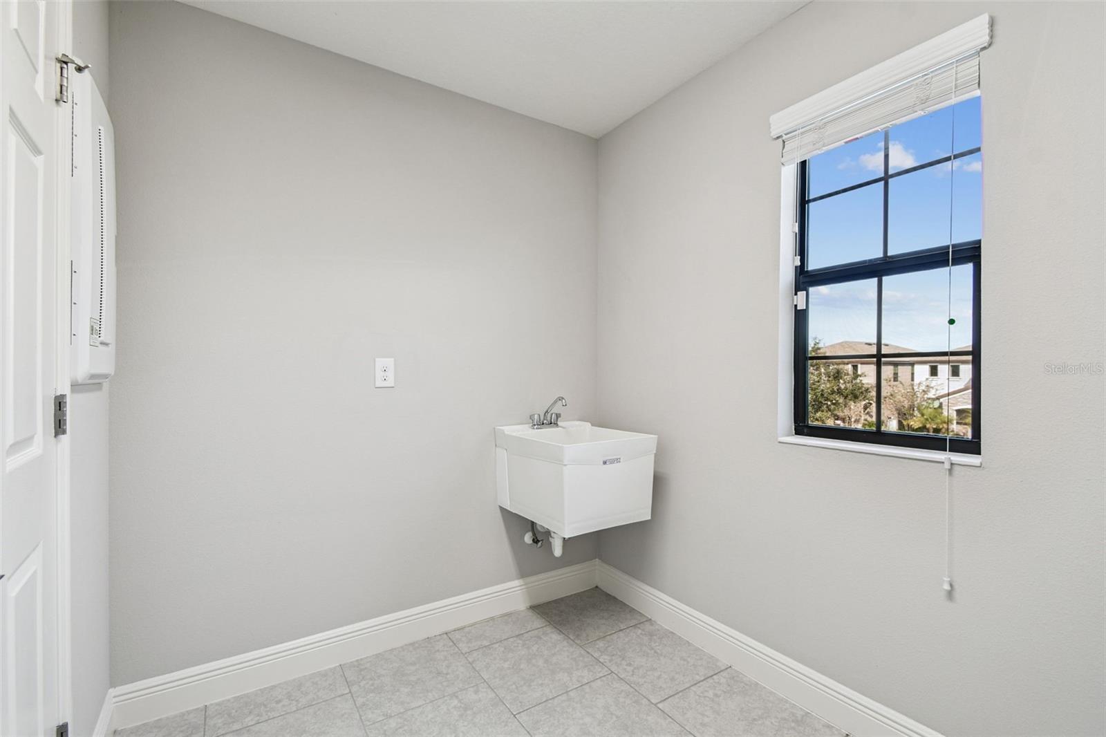 Image 25 of 69 For 12413 Triple Creek Boulevard