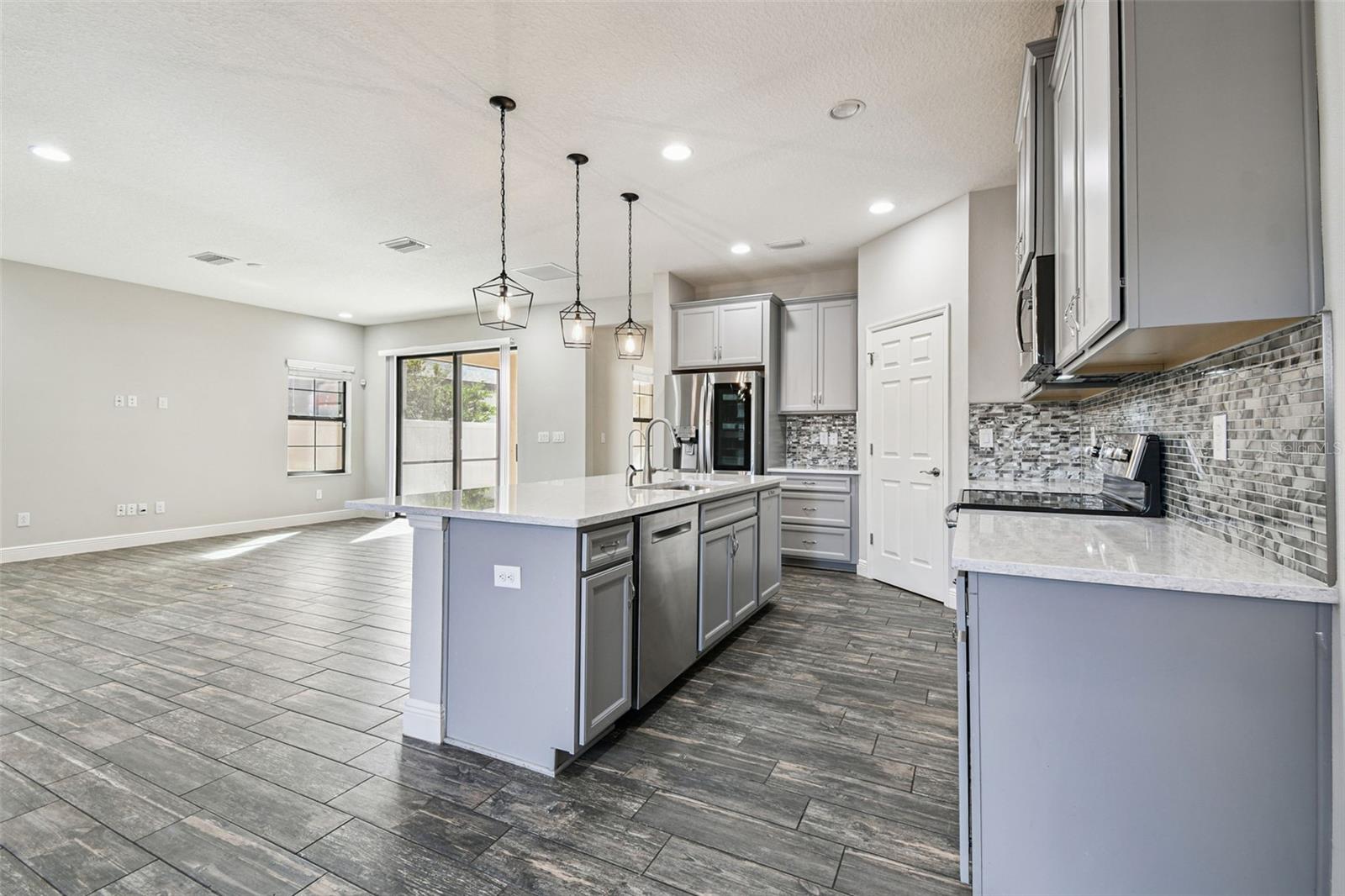 Image 9 of 69 For 12413 Triple Creek Boulevard