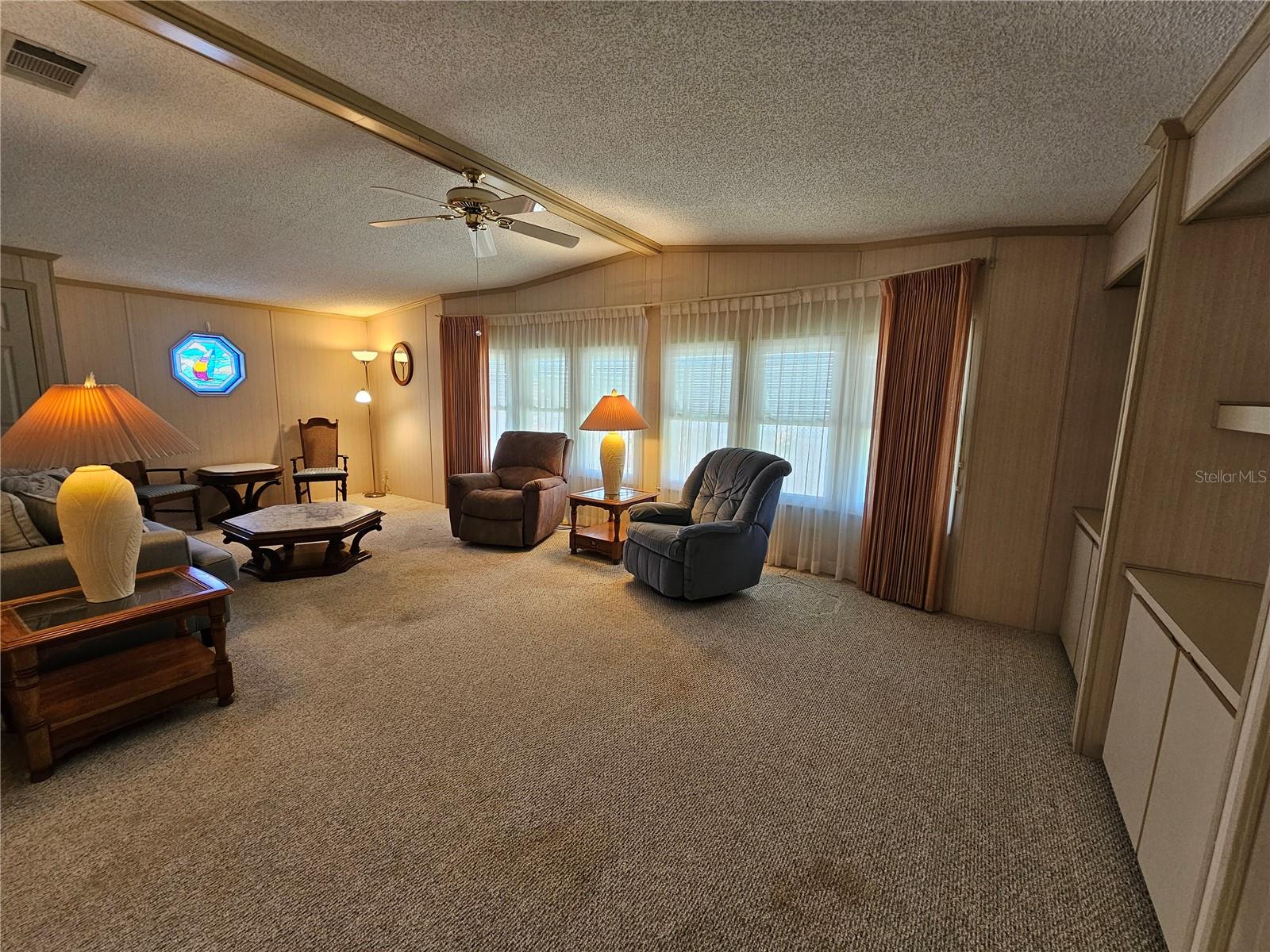 Image 12 of 34 For 101 Dolphin Drive N