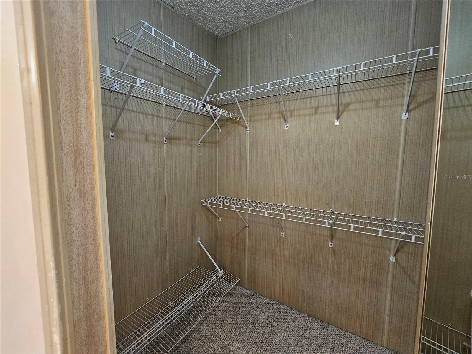 Image 23 of 34 For 101 Dolphin Drive N