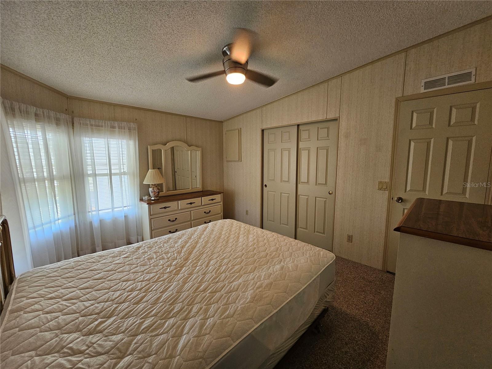 Image 24 of 34 For 101 Dolphin Drive N