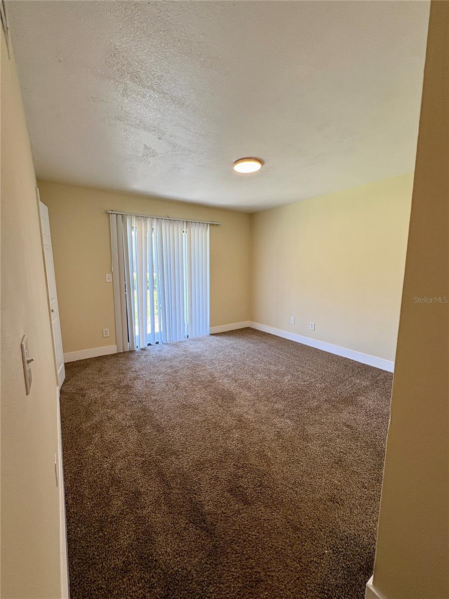 Image 12 of 16 For 305 Grant Street C1