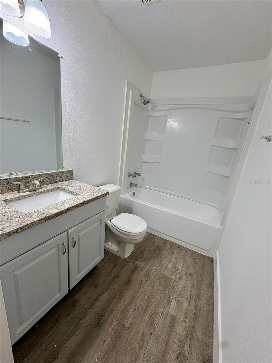 Image 15 of 16 For 305 Grant Street C1