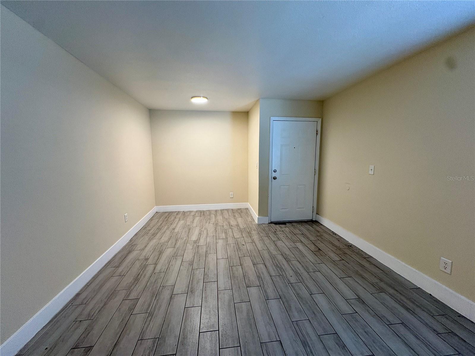 Image 6 of 16 For 305 Grant Street C1