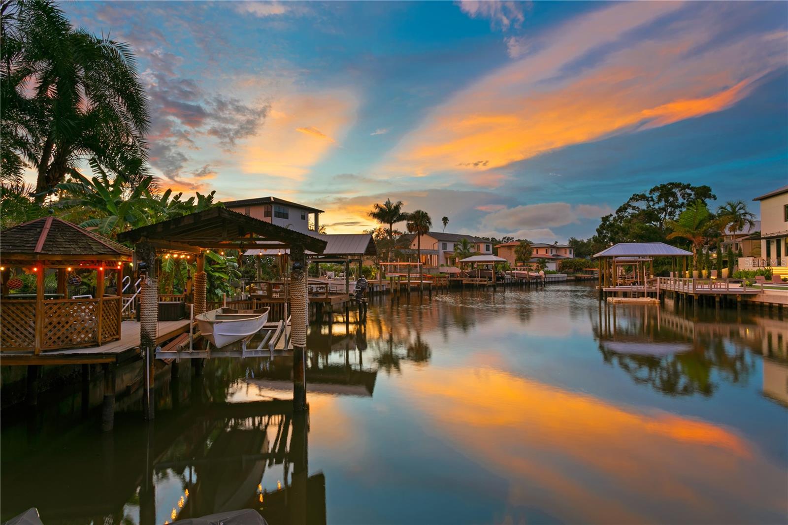 Listing photo id 11 for 603 Marmora Avenue