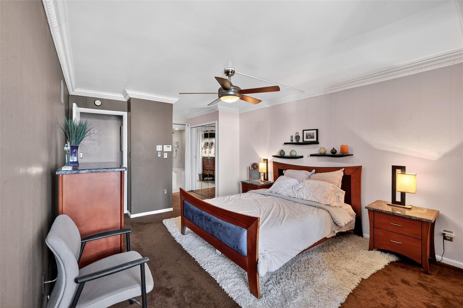 Image 16 of 34 For 800 Gulfview Boulevard 806