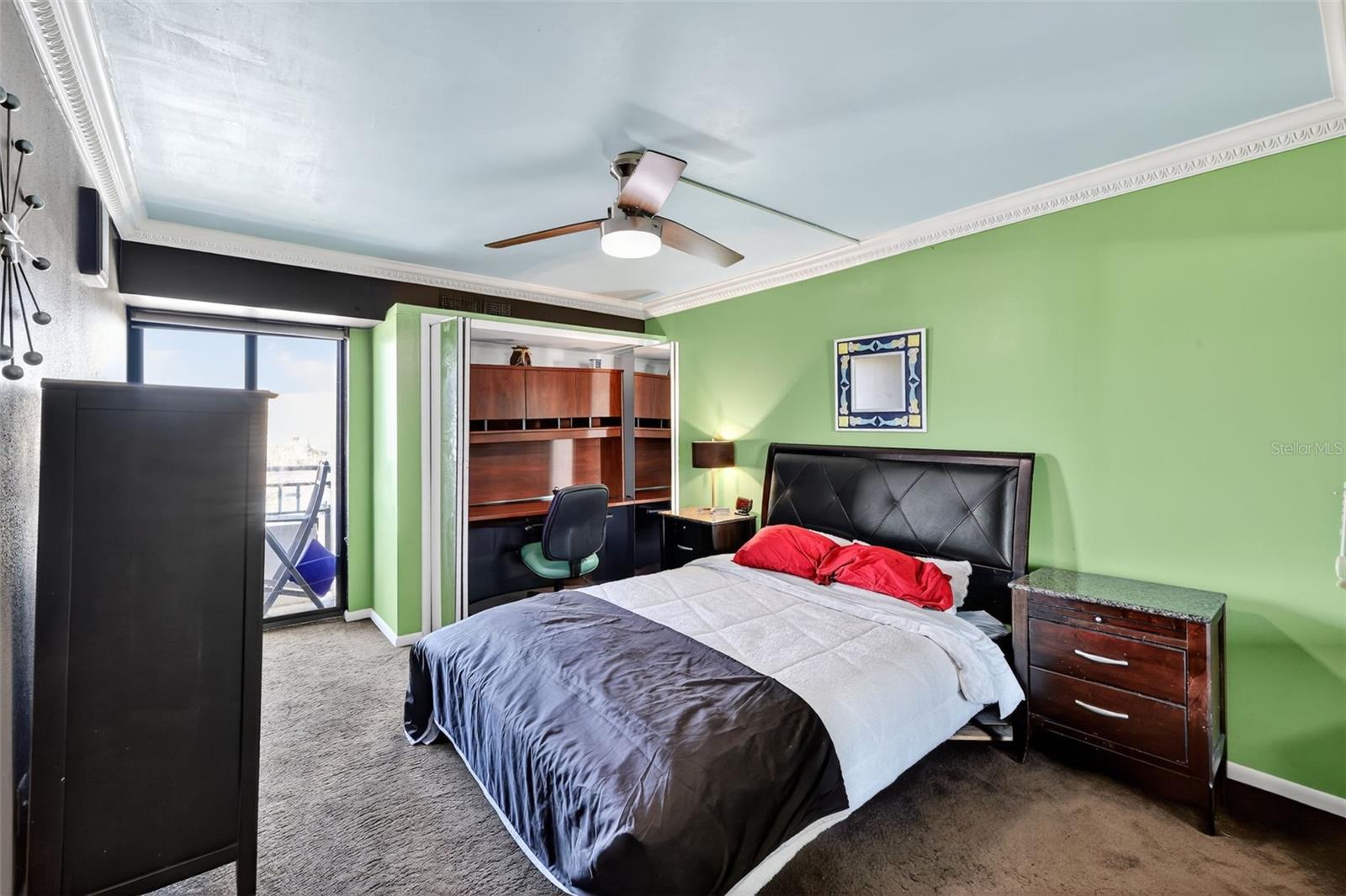 Image 22 of 34 For 800 Gulfview Boulevard 806