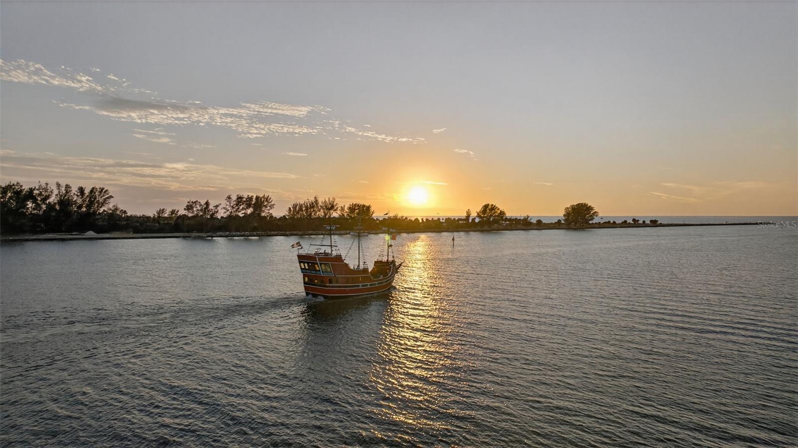 Image 31 of 34 For 800 Gulfview Boulevard 806