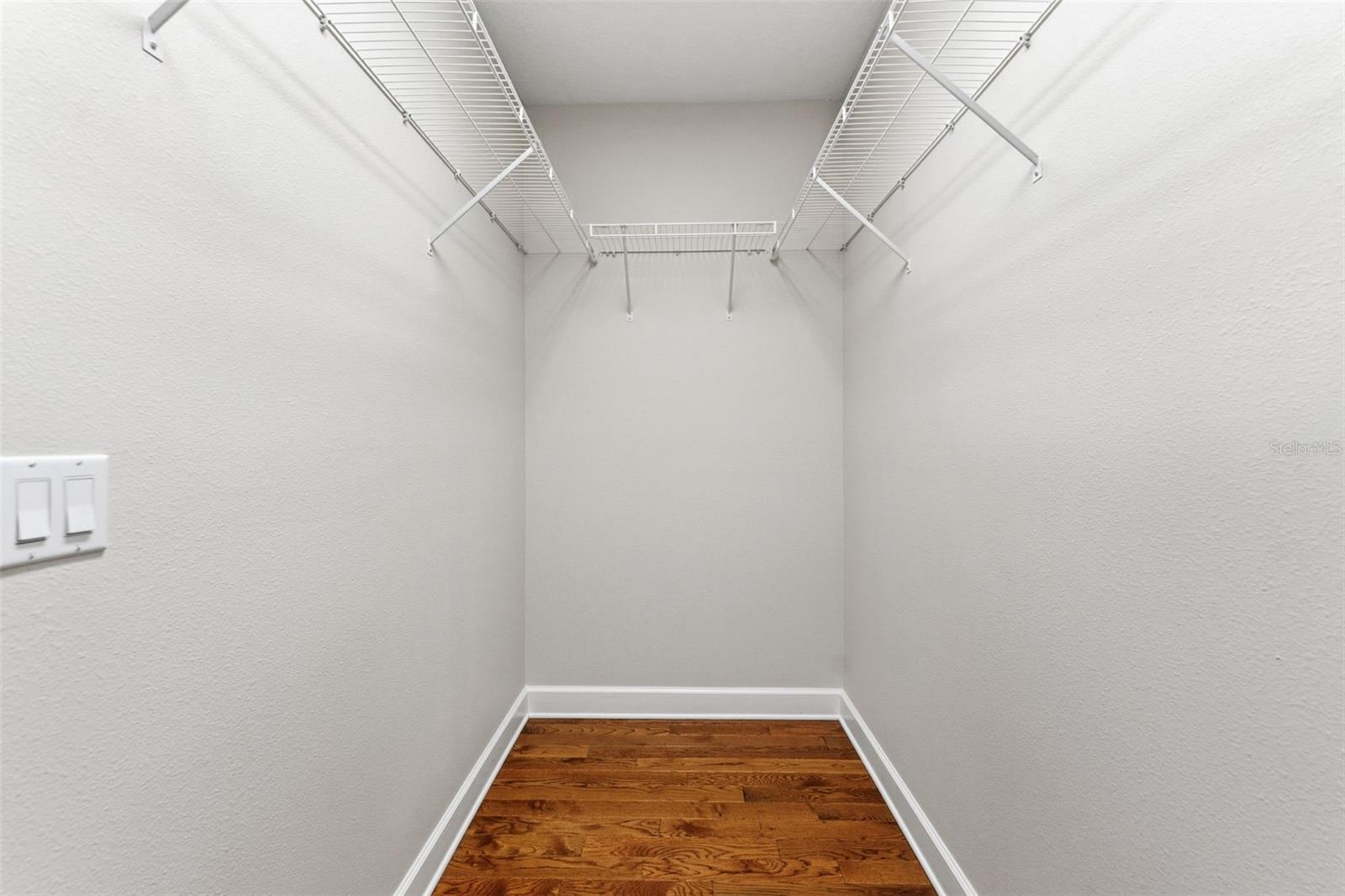 Image 23 of 39 For 2555 Platt Street