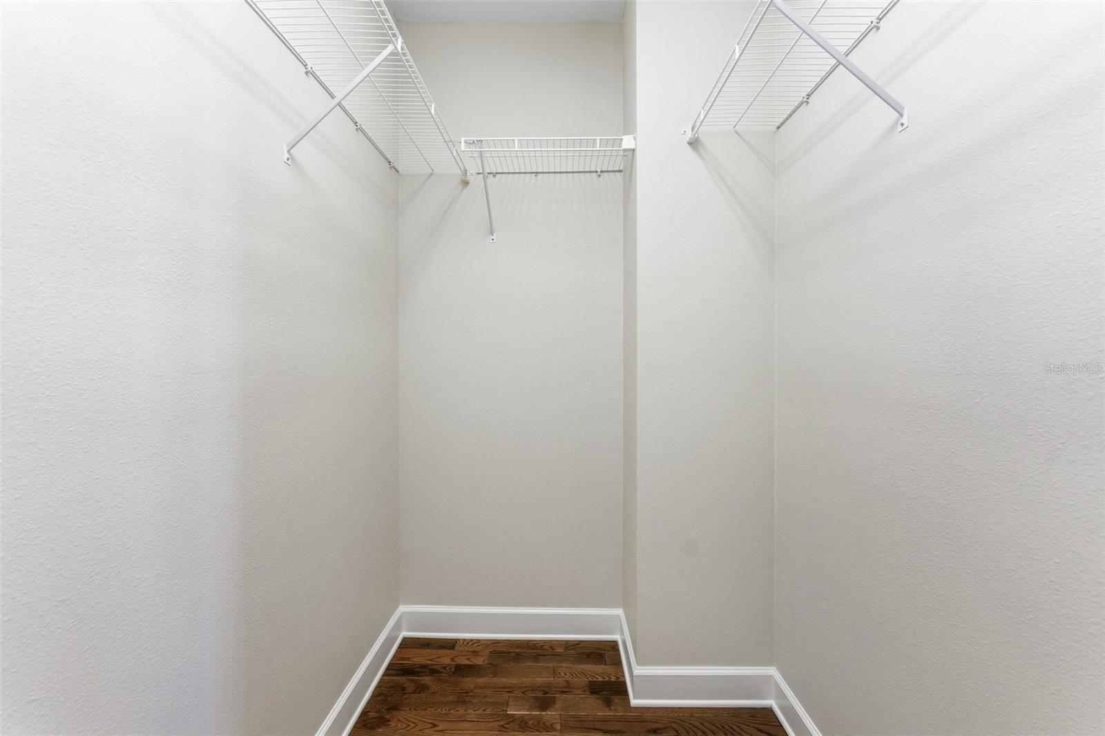 Image 24 of 39 For 2555 Platt Street