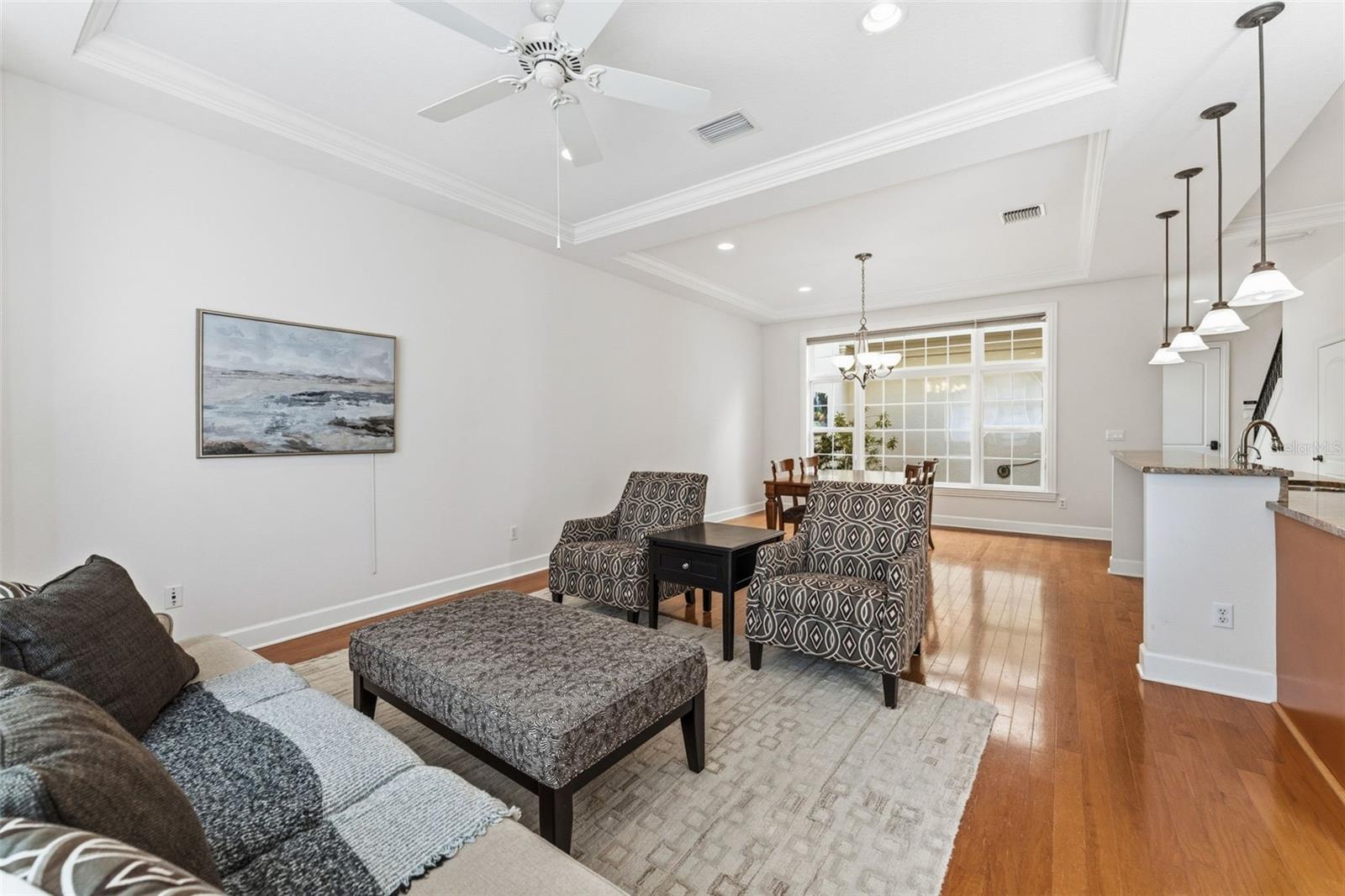 Image 6 of 39 For 2555 Platt Street