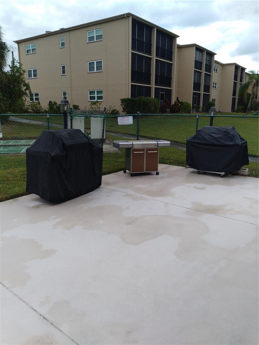 Image 6 of 16 For 1415 Doolittle Lane 104