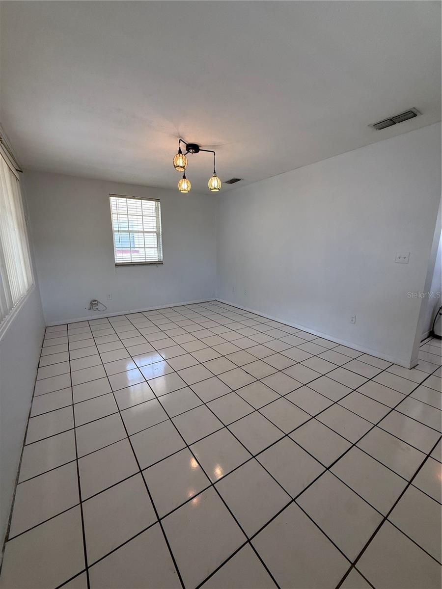 Image 5 of 19 For 409 Orleans Avenue