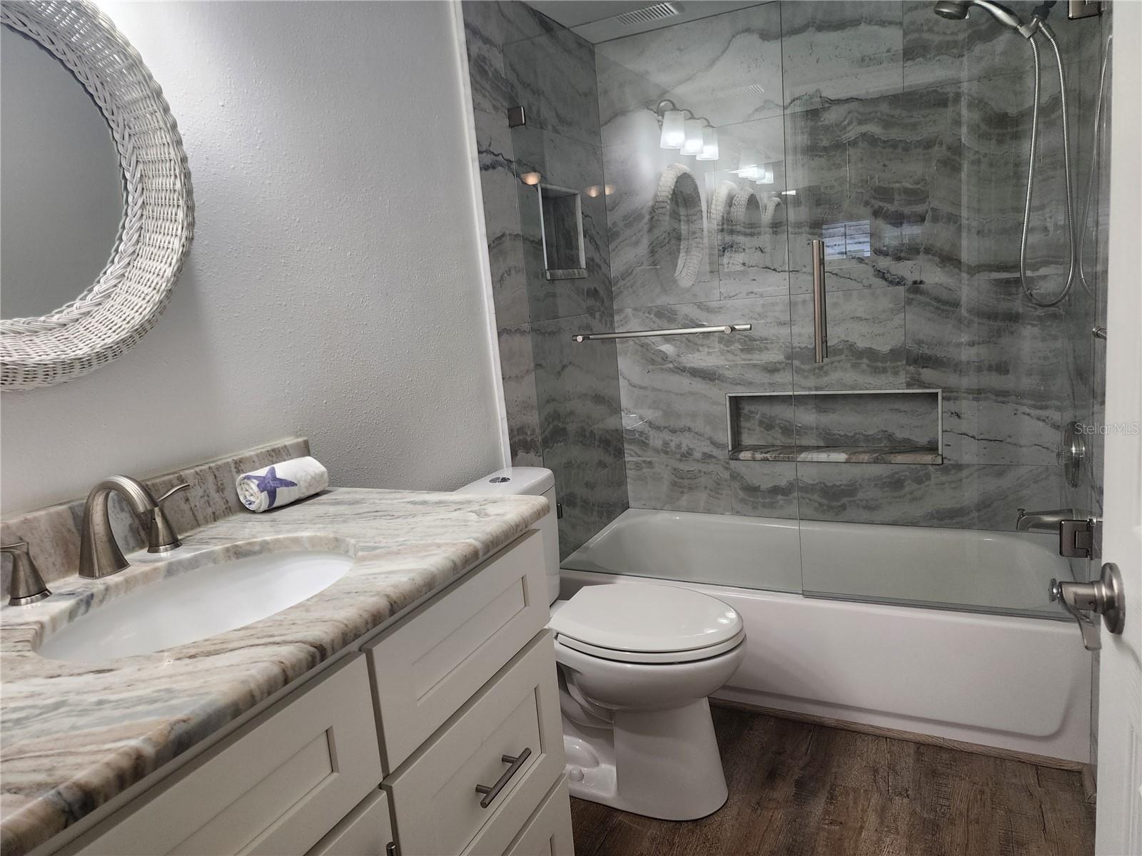 Image 22 of 28 For 802 Hidden Harbour Drive