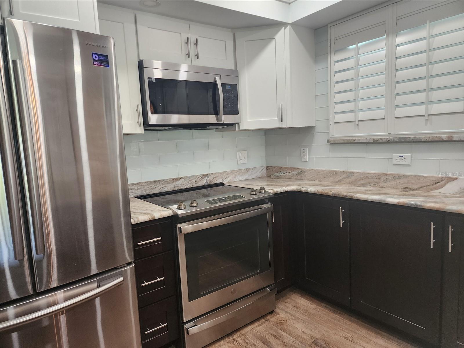 Image 6 of 28 For 802 Hidden Harbour Drive