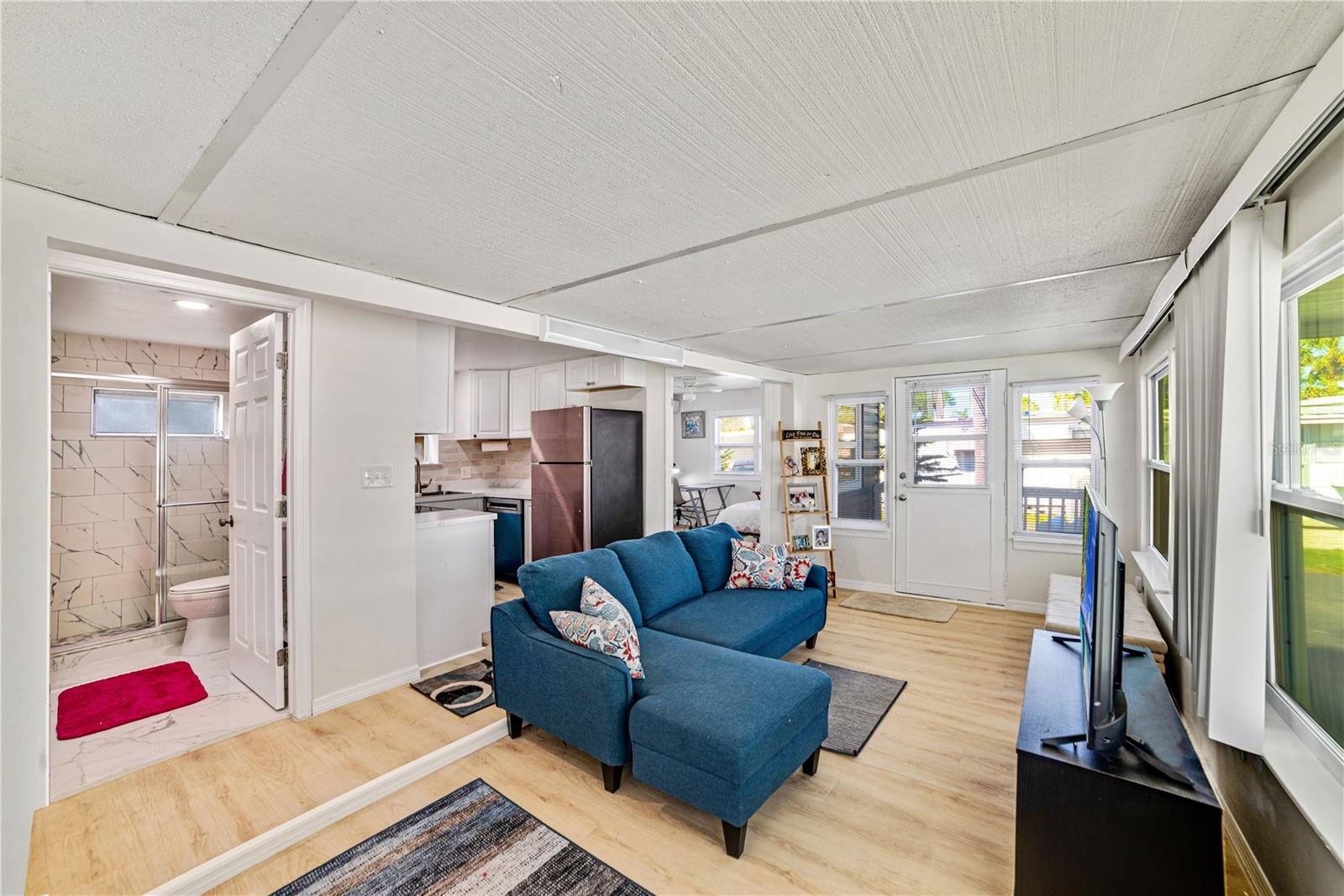 Image 10 of 41 For 4271 85th Way N 5