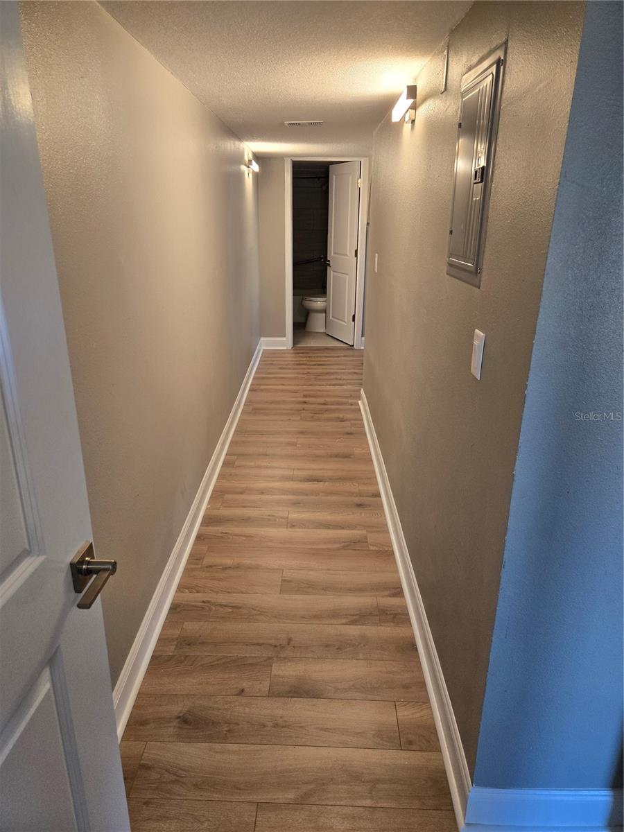 Image 10 of 27 For 101 Lemon Street 1